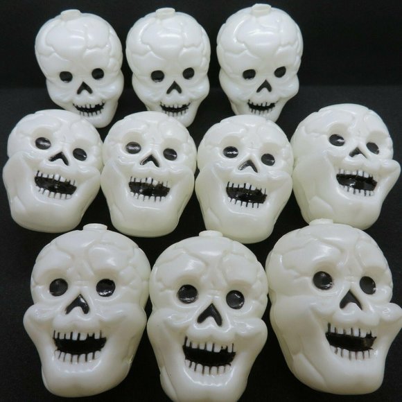 10 Vintage Plastic Blow Mold RV Patio Party String Light Covers Skulls Lot of 10 - Picture 1 of 9